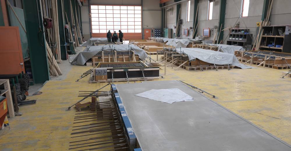 Deutsche Hersteller von Betonelementen haben Combitherm A/S entdeckt, das dazu beiträgt, den Aushärtungsprozess zu optimieren und Energie zu sparen